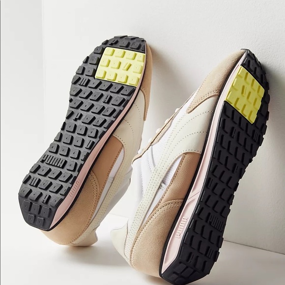 Puma Low Rider Infuse Women’s Sneaker - Picture 4 of 7